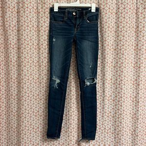 American eagle Super stretchy skinny jeans!!